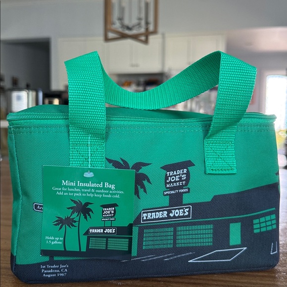 Trader Joe'S | Other | Trader Joes Green Insulated Bag Mini Rare | Poshmark